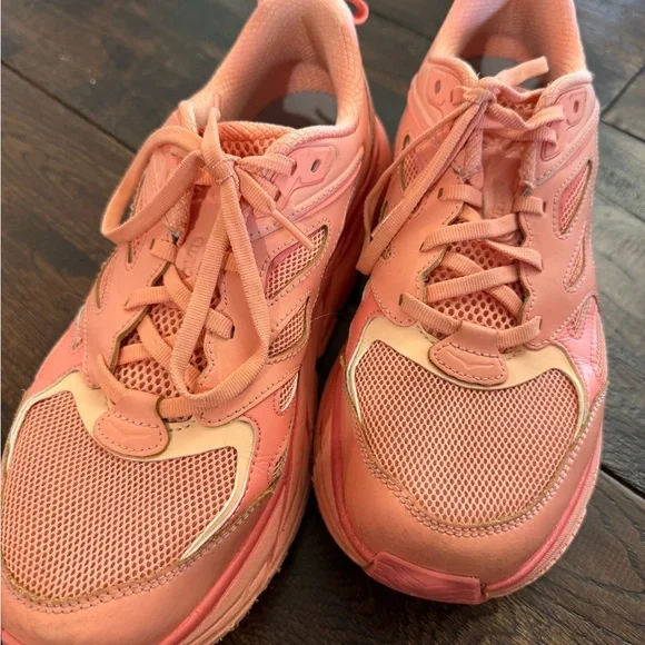 Hoka One Clifton L Orange Coral Athletic Shoes Size 10 - Picture 3 of 13